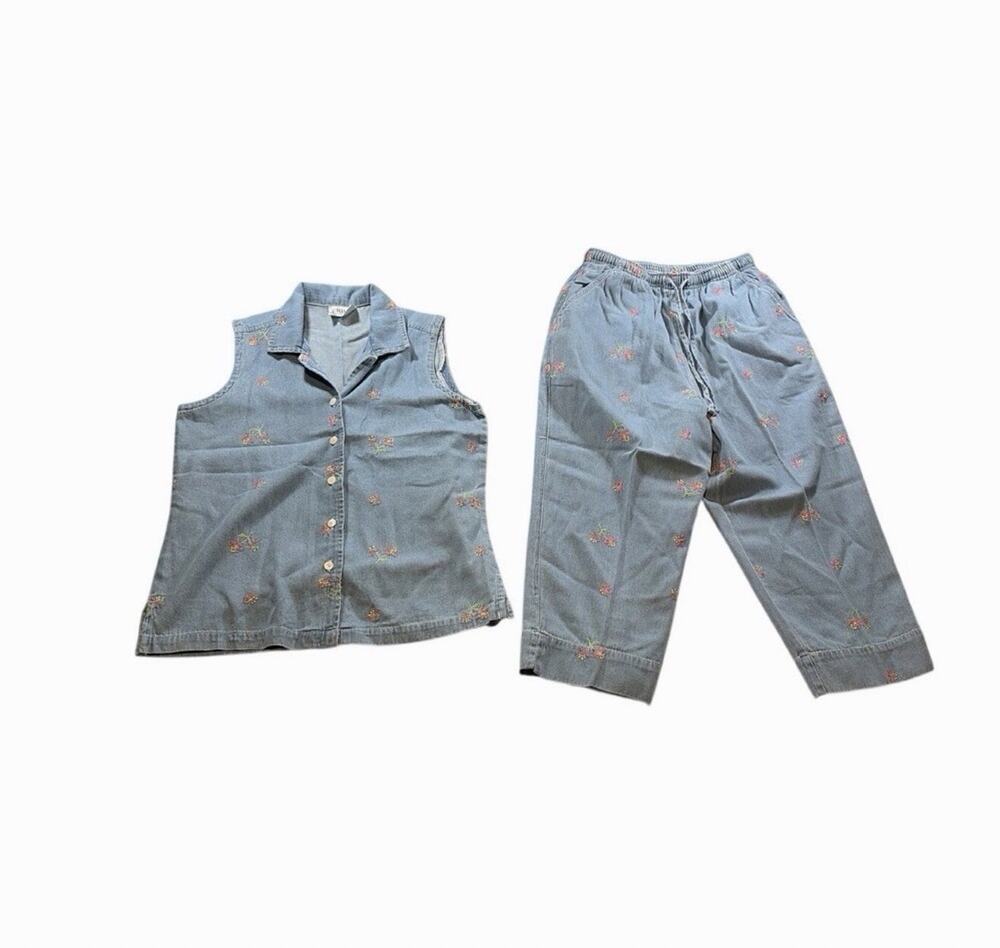 Erika & Co Denim Floral Set Vintage Size Medium